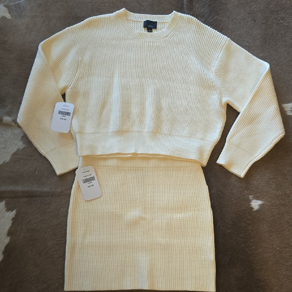 Lumiere Women's Cream Ribbed Sweater Set